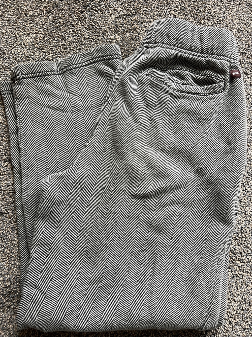 Kid’s Tea Collection Herringbone Knit Pants - Gray